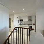 2-Bed Apartment - Sea View - 10M From Puerto Banus