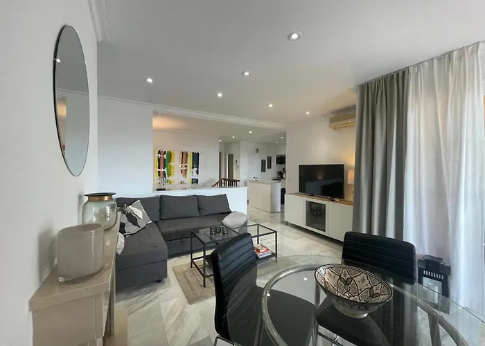 2-Bed Apartment - Sea View - 10M From Puerto Banus
